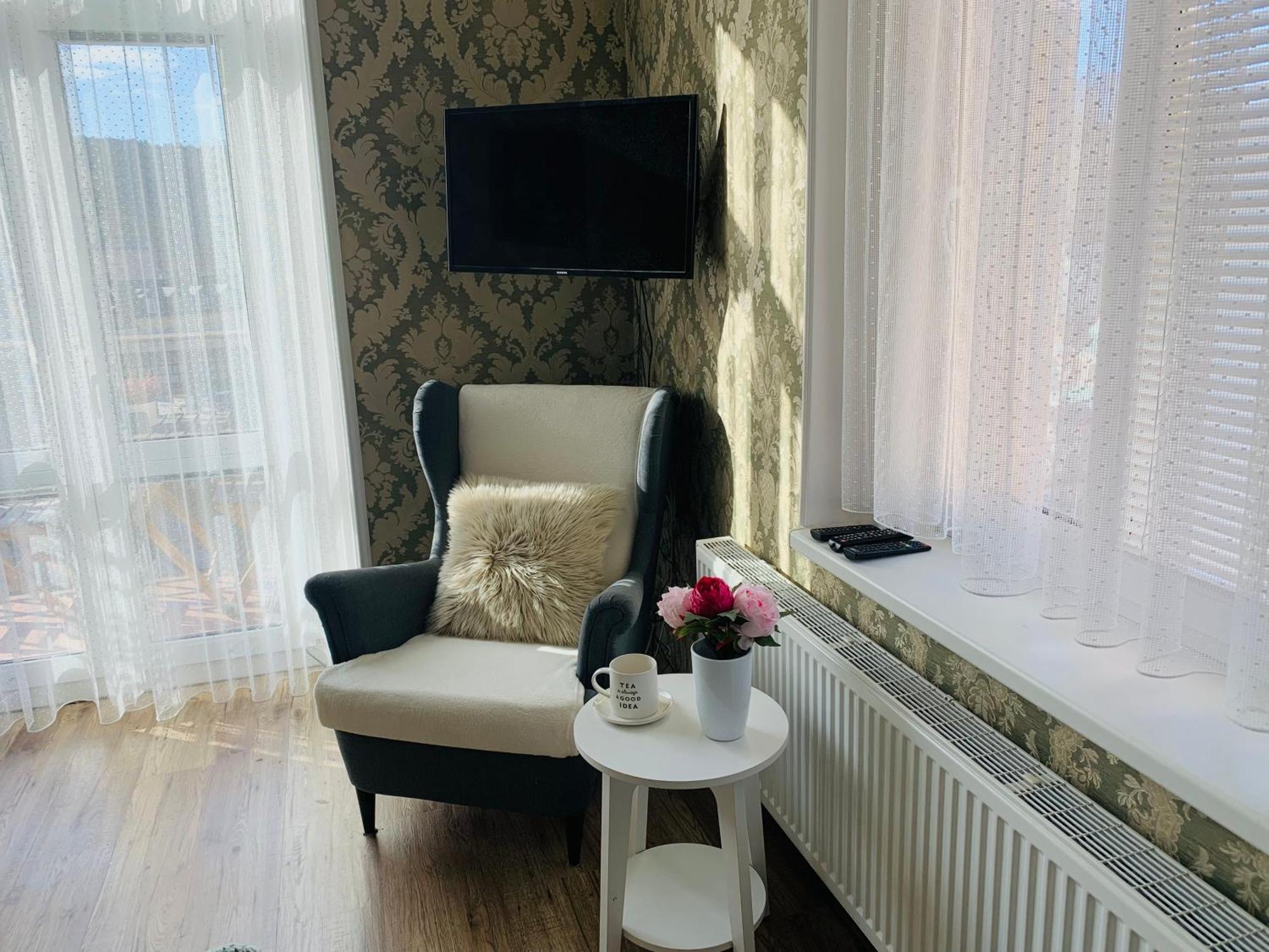 Romanceart Apartments Karlovy Vary Bagian luar foto